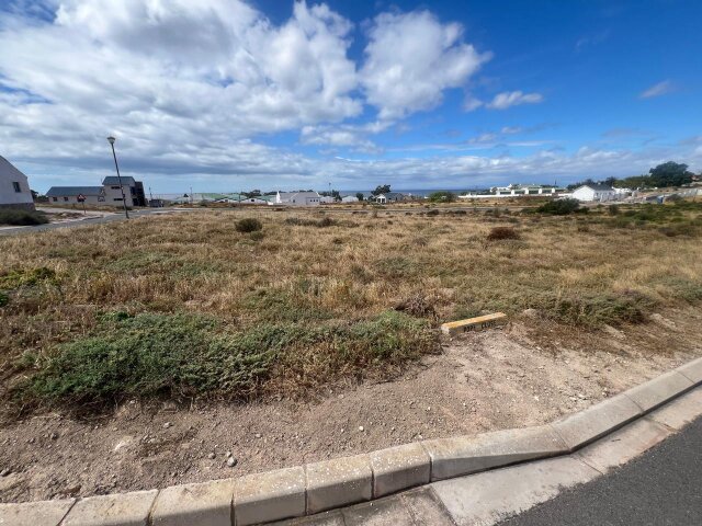  1  Pope Close, St Helena Bay, St Helena Bay 